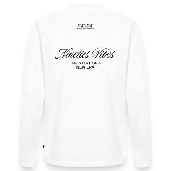 "Nineties" Y2K Streetwear T-Shirt - Retro Vibes - Männer Premium Bio Langarmshirt - Weiß - Hinten - Nico (187cm)