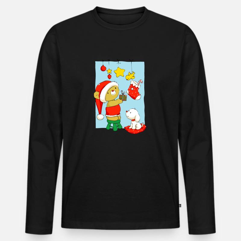 Christmas Bear doing Christmas decorations - Männer Premium Bio Langarmshirt - Schwarz