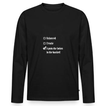 It puts the lotion in the basket - Männer Premium Bio Langarmshirt - Schwarz - Vorne - Nico (187cm)