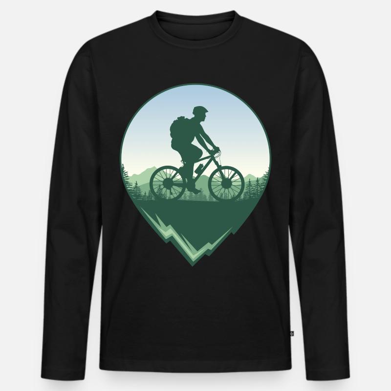 Mountainbiker vor Wald und Bergen - Männer Premium Bio Langarmshirt - Schwarz