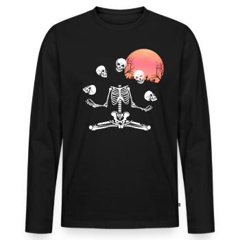 Juggling skeleton with skulls in the full moon - Men's Premium Organic Long Sleeve Shirt - black - Front - Nico (187cm)