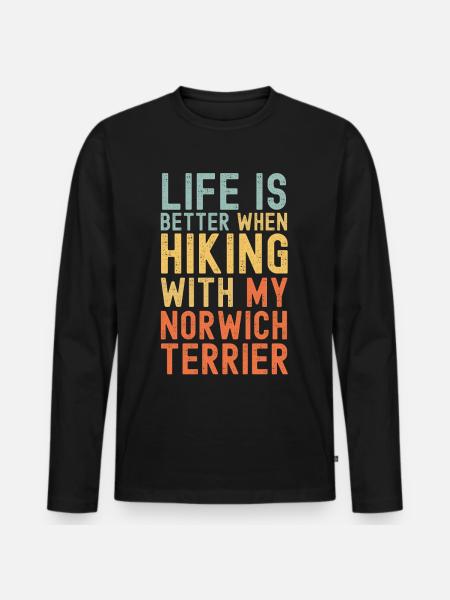 Norwich-Terrier Hiking dog retro - Men's Premium Organic Long Sleeve Shirt - black
