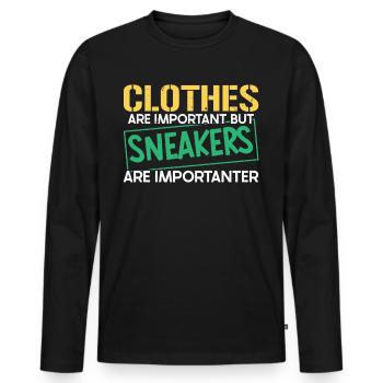 Les vêtements sont importants, mais les baskets sont importantes - T-shirt manches longues Premium bio Homme - noir - Devant - Nico (187cm)
