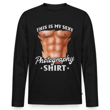 Foto — Das ist mein sexy Fotografie-Shirt-Fotograf - Männer Premium Bio Langarmshirt - Schwarz - Vorne - Nico (187cm)