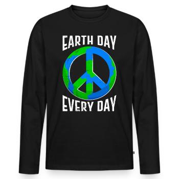 Earth Day Saying: Earth Day Every Day - Men's Premium Organic Long Sleeve Shirt - black - Front - Nico (187cm)