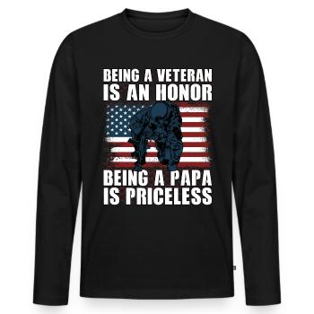 Ein Veteran zu sein ist eine Ehre, ein Papa zu sein, ist ein Preis - Männer Premium Bio Langarmshirt - Schwarz - Vorne - Nico (187cm)