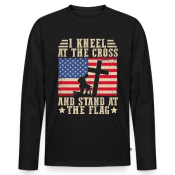 Ich knie am Kreuz und stehe an der Fahne - Männer Premium Bio Langarmshirt - Schwarz - Vorne - Nico (187cm)