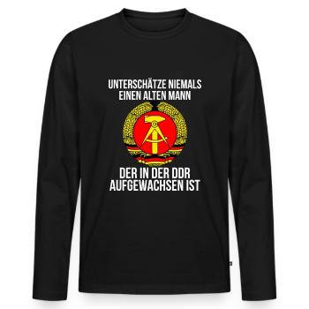 DDR - Männer Premium Bio Langarmshirt - Schwarz - Vorne - Nico (187cm)
