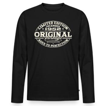 Original December 1952 70th birthday gift - Men's Premium Organic Long Sleeve Shirt - black - Front - Nico (187cm)