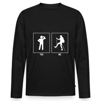 Du - Ich - Wandernde Person - Männer Premium Bio Langarmshirt - Schwarz - Vorne - Nico (187cm)