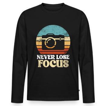 Photography - Photo shoot for photo camera. - Men's Premium Organic Long Sleeve Shirt - black - Front - Nico (187cm)