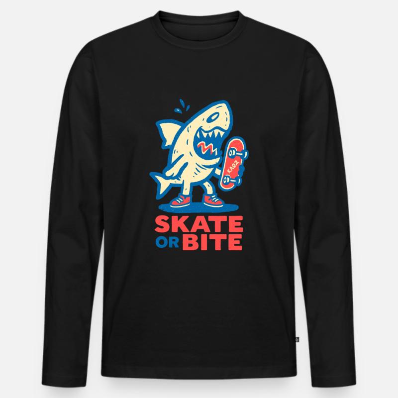 Comic-Hai mit Skateboard und Spruch - Männer Premium Bio Langarmshirt - Schwarz