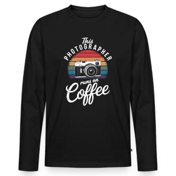 Dieser Fotograf Läuft Mit Kaffee - Männer Premium Bio Langarmshirt - Schwarz - Vorne - Nico (187cm)
