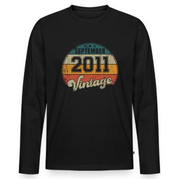 Vintage Geburtstag - September 2011 - Geschenkidee - Männer Premium Bio Langarmshirt - Schwarz - Vorne - Nico (187cm)