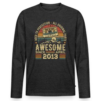 April 2013 Vintage Retro Geburtstagsgeschenk - Männer Premium Bio Langarmshirt - Anthrazit meliert - Vorne - Nico (187cm)