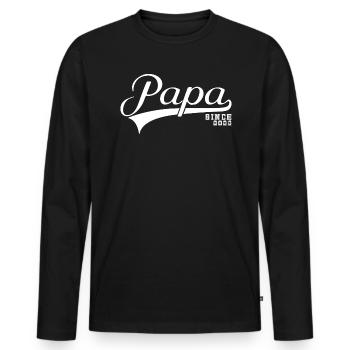 papa since 2022 - Men's Premium Organic Long Sleeve Shirt - black - Front - Nico (187cm)