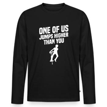 Einer Von Uns Zwei Springt Höher Als Du - Männer Premium Bio Langarmshirt - Schwarz - Vorne - Nico (187cm)