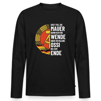 Ossi bis zum Ende - DDR Spruch - Männer Premium Bio Langarmshirt - Schwarz - Vorne - Nico (187cm)
