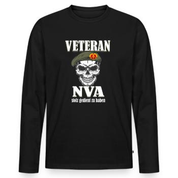 Stolzer NVA Veteran der DDR Armee - Männer Premium Bio Langarmshirt - Schwarz - Vorne - Nico (187cm)