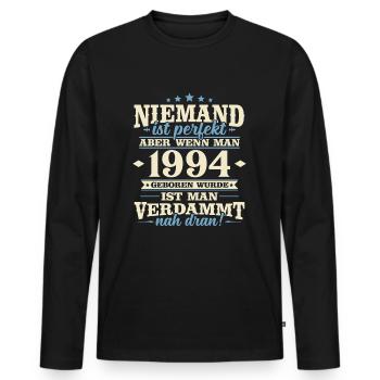 Jahrgang 1994 geboren Geburtstag Geburtstagsspruch - Männer Premium Bio Langarmshirt - Schwarz - Vorne - Nico (187cm)