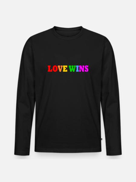 Love wins - Men's Premium Organic Long Sleeve Shirt - black