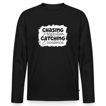 Kaizen-Mindset auf der Jagd nach Perfektion - Männer Premium Bio Langarmshirt - Schwarz - Vorne - Nico (187cm)