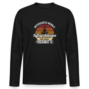 Fuffzig Jähriger mit Yogamatte Yoga Kundalini 50. - Männer Premium Bio Langarmshirt - Schwarz - Vorne - Nico (187cm)