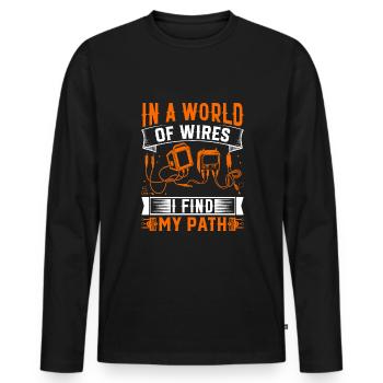 In einer Welt der Drähte finde ich meinen Weg. - Männer Premium Bio Langarmshirt - Schwarz - Vorne - Nico (187cm)
