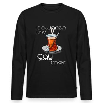 Lustig Motiv Cay Trinken und abwarten - Männer Premium Bio Langarmshirt - Schwarz - Vorne - Nico (187cm)