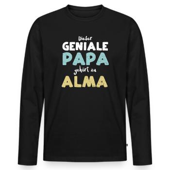 Dieser Geniale Papa Gehört Zu Alma - Männer Premium Bio Langarmshirt - Schwarz - Vorne - Nico (187cm)