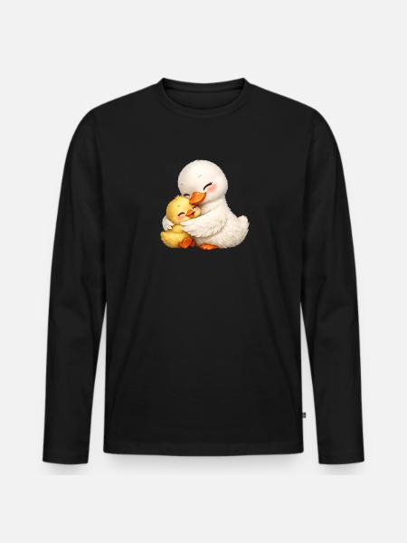 Mutter-Ente kuschelt mit ihrem Baby - Männer Premium Bio Langarmshirt - Schwarz