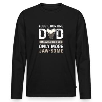 Fossil hunting Dad. Megalodon Fossil Tooth Hunter - Men's Premium Organic Long Sleeve Shirt - black - Front - Nico (187cm)
