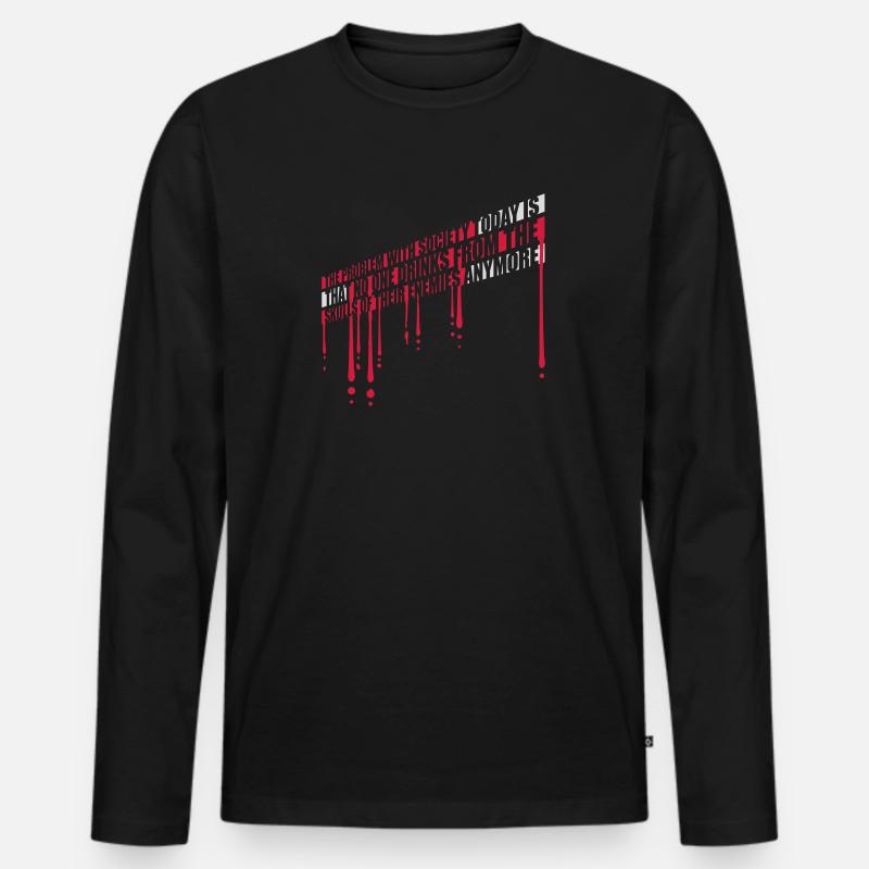 drinks from enemies skulls - Männer Premium Bio Langarmshirt - Schwarz