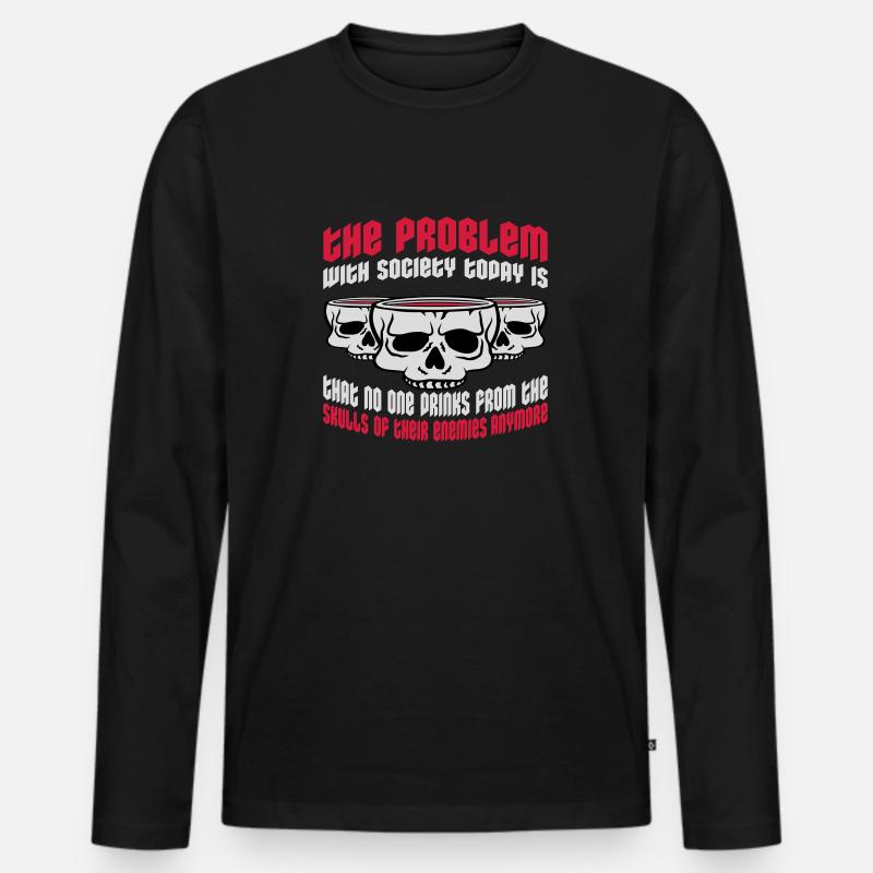 drinks from enemies skulls - Männer Premium Bio Langarmshirt - Schwarz