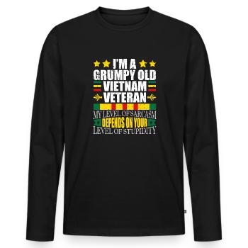 Unterschätze Niemals Einen Alten Mann, Der Auch - Männer Premium Bio Langarmshirt - Schwarz - Vorne - Nico (187cm)
