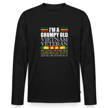 Unterschätze Niemals Einen Alten Mann, Der Auch - Männer Premium Bio Langarmshirt - Schwarz - Vorne - Nico (187cm)