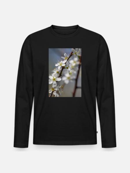 Delicate white cherry blossoms in spring - Men's Premium Organic Long Sleeve Shirt - black