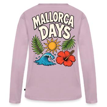 Mallorca Days mit Sonne, Welle und Hibiskus - Frauen Premium Bio Langarmshirt - Altrosa - Hinten - Julia (174cm)