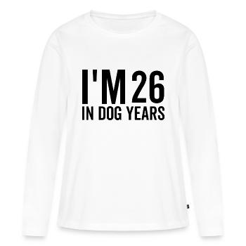 J’ai 26 ans dans Dog Years - T-shirt manches longues Premium bio Femme - blanc - Devant - Julia (174cm)
