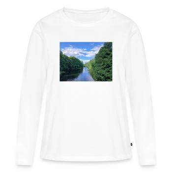 Rivière tranquille au milieu des arbres verdoyants - T-shirt manches longues Premium bio Femme - blanc - Devant - Julia (174cm)
