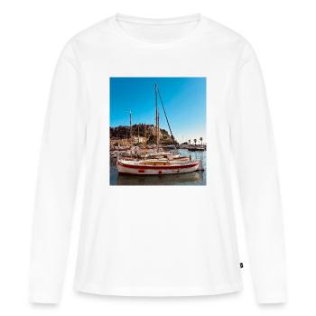 Voiliers dans le port au ciel bleu - T-shirt manches longues Premium bio Femme - blanc - Devant - Julia (174cm)
