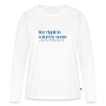 Une minuscule ondulation dans un océan orageux avec des vagues - T-shirt manches longues Premium bio Femme - blanc - Devant - Julia (174cm)