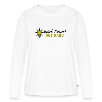 Travailler intelligemment, pas travailler dur - Conception d’ampoules - T-shirt manches longues Premium bio Femme - blanc - Devant - Julia (174cm)