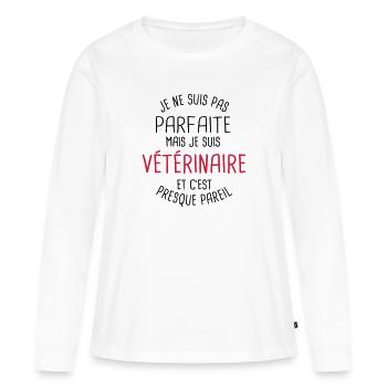 Pas parfaite mais vétérinaire - T-shirt manches longues Premium bio Femme - blanc - Devant - Julia (174cm)
