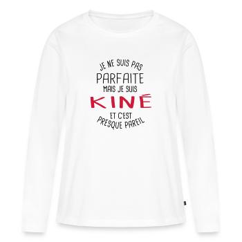 Pas parfaite mais kiné - T-shirt manches longues Premium bio Femme - blanc - Devant - Julia (174cm)