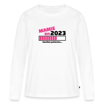 mamie en 2023 veuillez patienter - T-shirt manches longues Premium bio Femme - blanc - Devant - Julia (174cm)