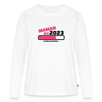maman en 2023 veuillez patienter - T-shirt manches longues Premium bio Femme - blanc - Devant - Julia (174cm)
