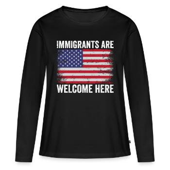 Les immigrants sont les bienvenus Les amoureux de l’immigration - T-shirt manches longues Premium bio Femme - noir - Devant - Julia (174cm)