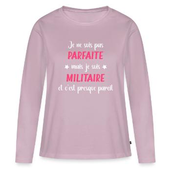 militaire - T-shirt manches longues Premium bio Femme - rose poudré - Devant - Julia (174cm)