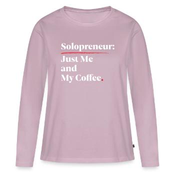 Solopreneur Vibes: Just Me & My Coffee [Weiß] - Frauen Premium Bio Langarmshirt - Altrosa - Vorne - Julia (174cm)